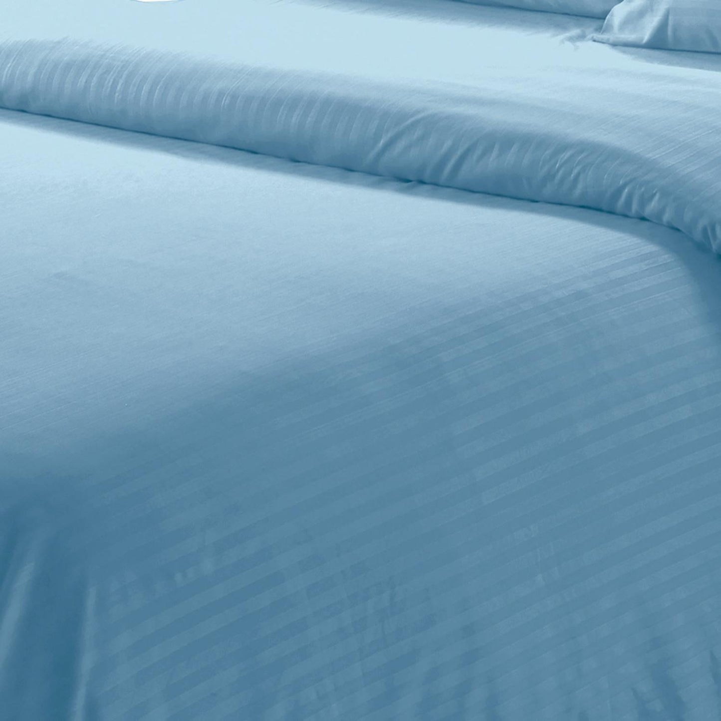 Luxurious Ultra Soft Moisture Wicking Solid Color 6 Pieces Sheet Set Blue